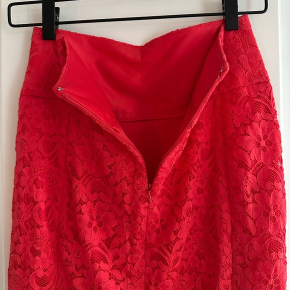 Express Red Lace High Waisted Midi Pencil Skirt NWT - Picture 8 of 12